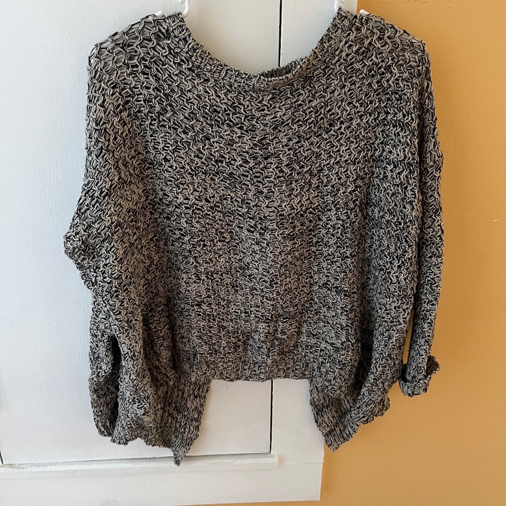 Ya Los Angeles Grey/Black Knit Sweater Small